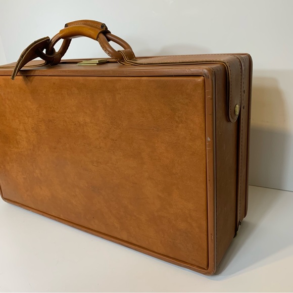 Vintage Mid Century Hartmann Pullman Luggage with Belting and Key - Picture 3 of 16